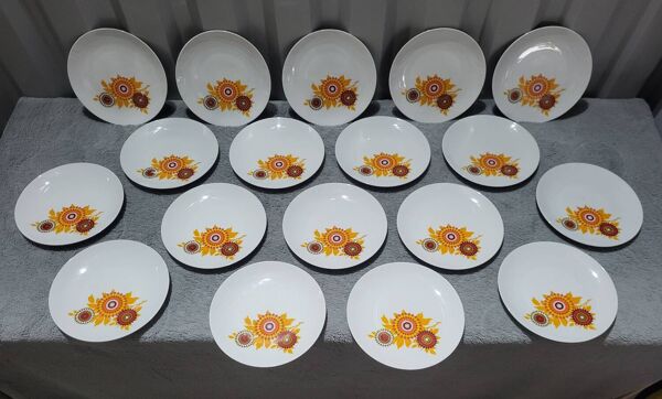 Service de vaisselle café/thé Bavaria porcelaine de Bavière