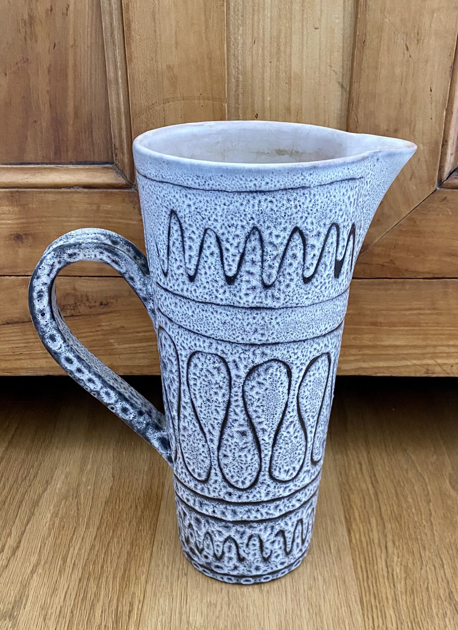 Ceramic pitcher Jean Austruy gray black and white