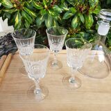 4 verres à pied