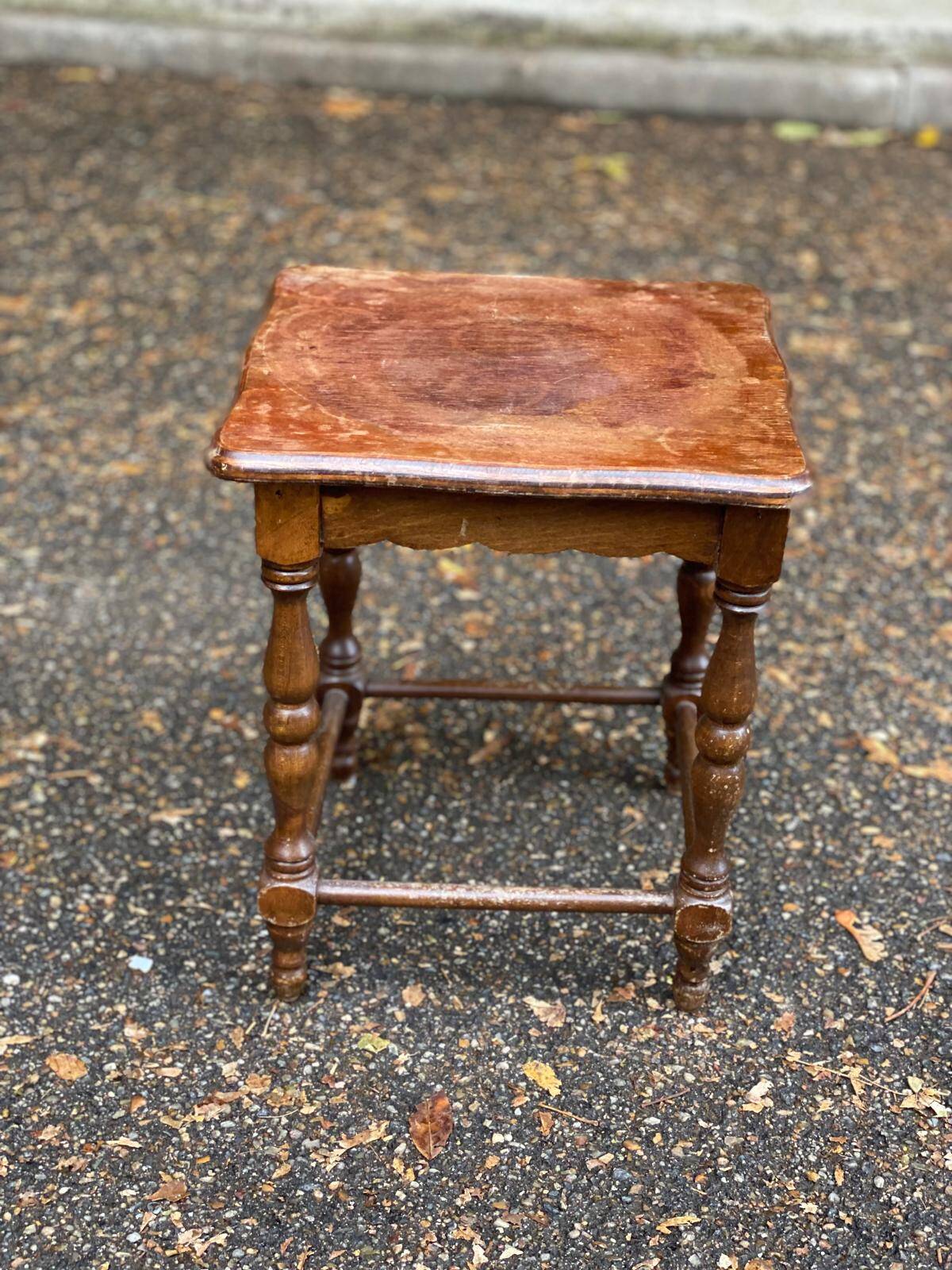 Vintage Louis XV stool in solid wood