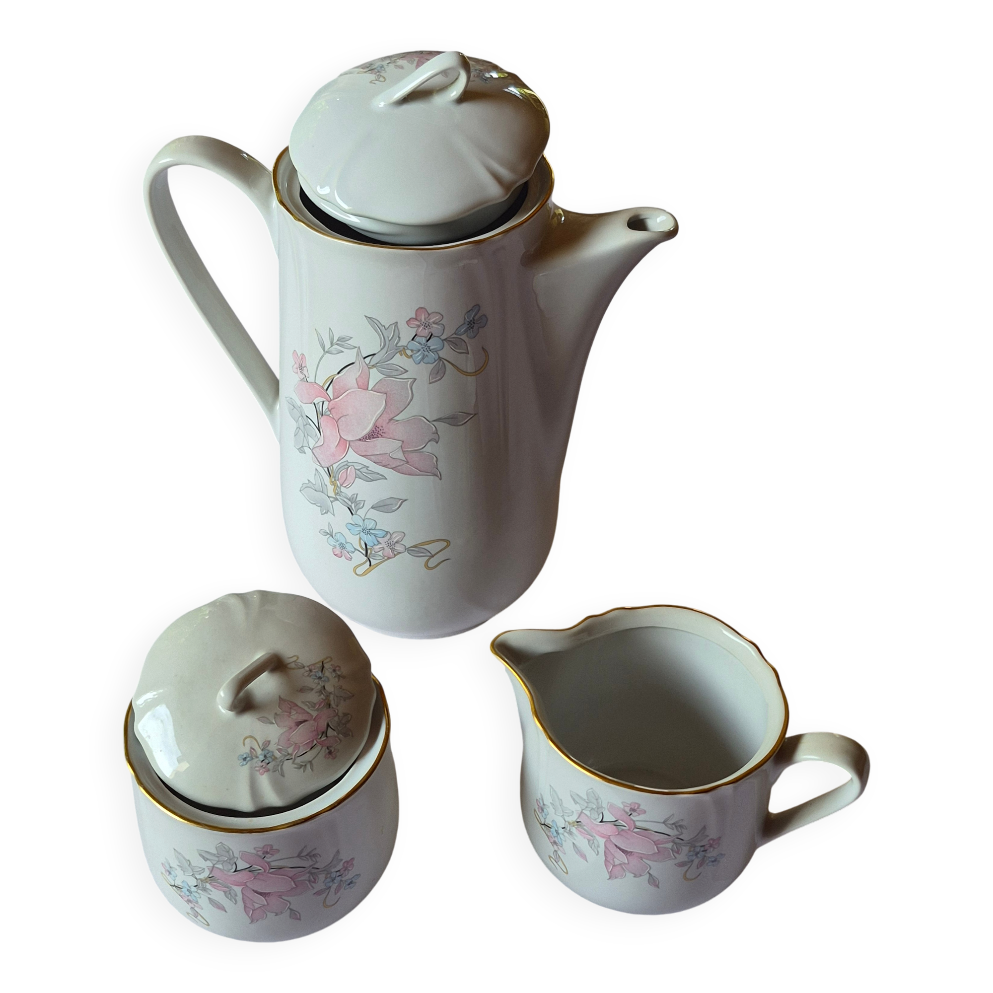 Cafetière, sucrier et pot à lait