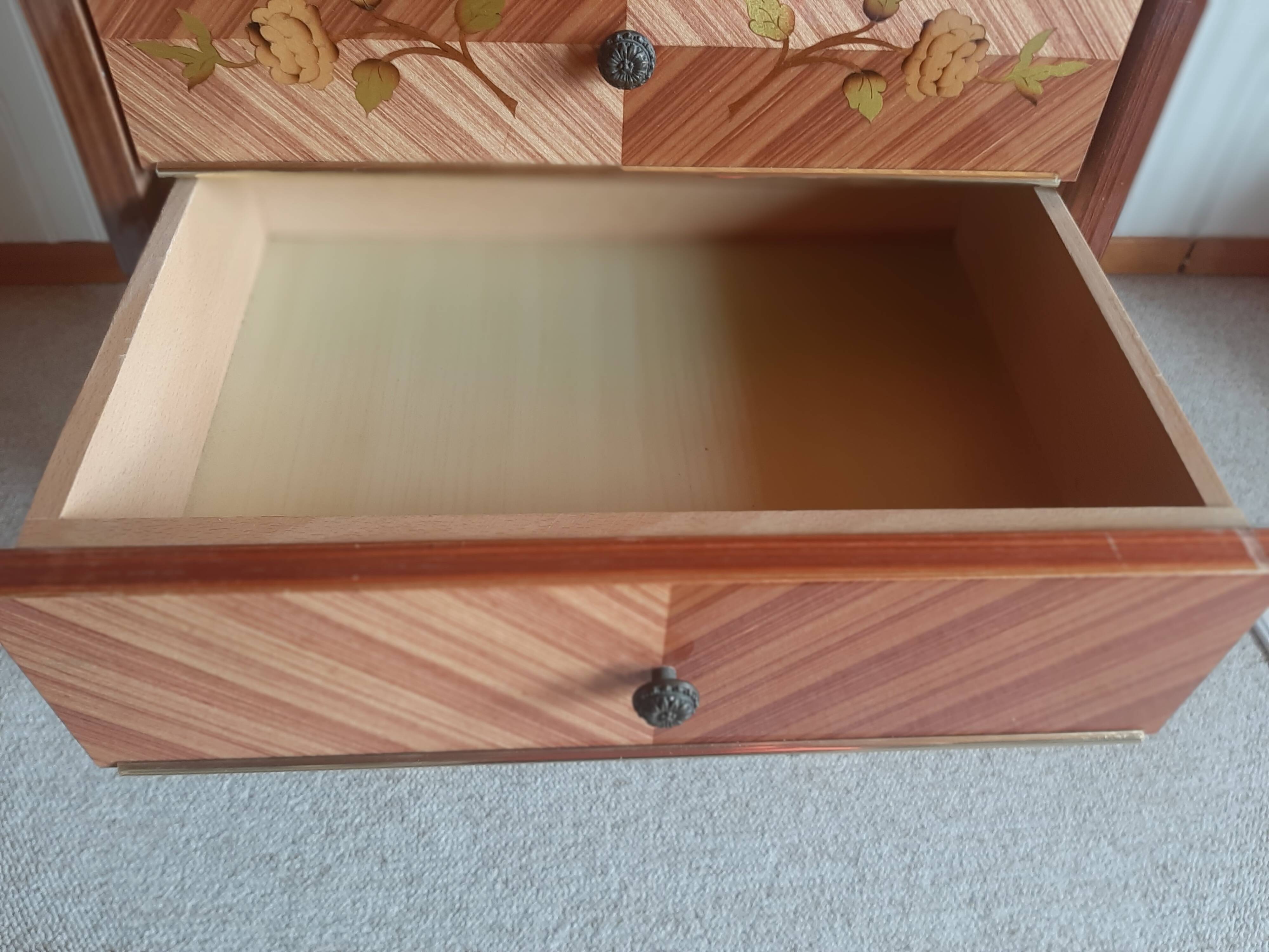 Commode semainier 7 tiroirs style Louis XVI