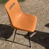 6 Grosfillex chairs from the 70s with orange shell.