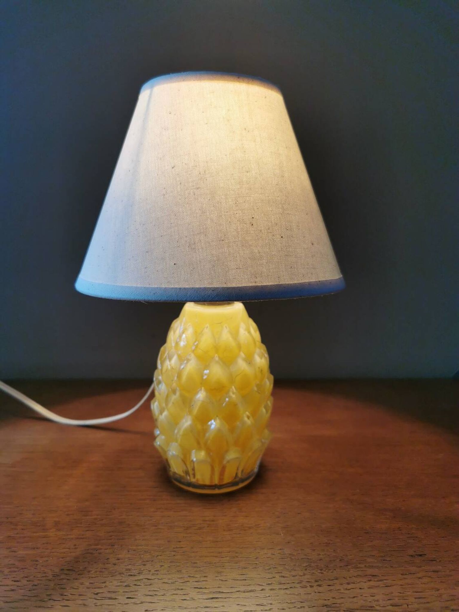 Lampe ananas vintage en verre peint