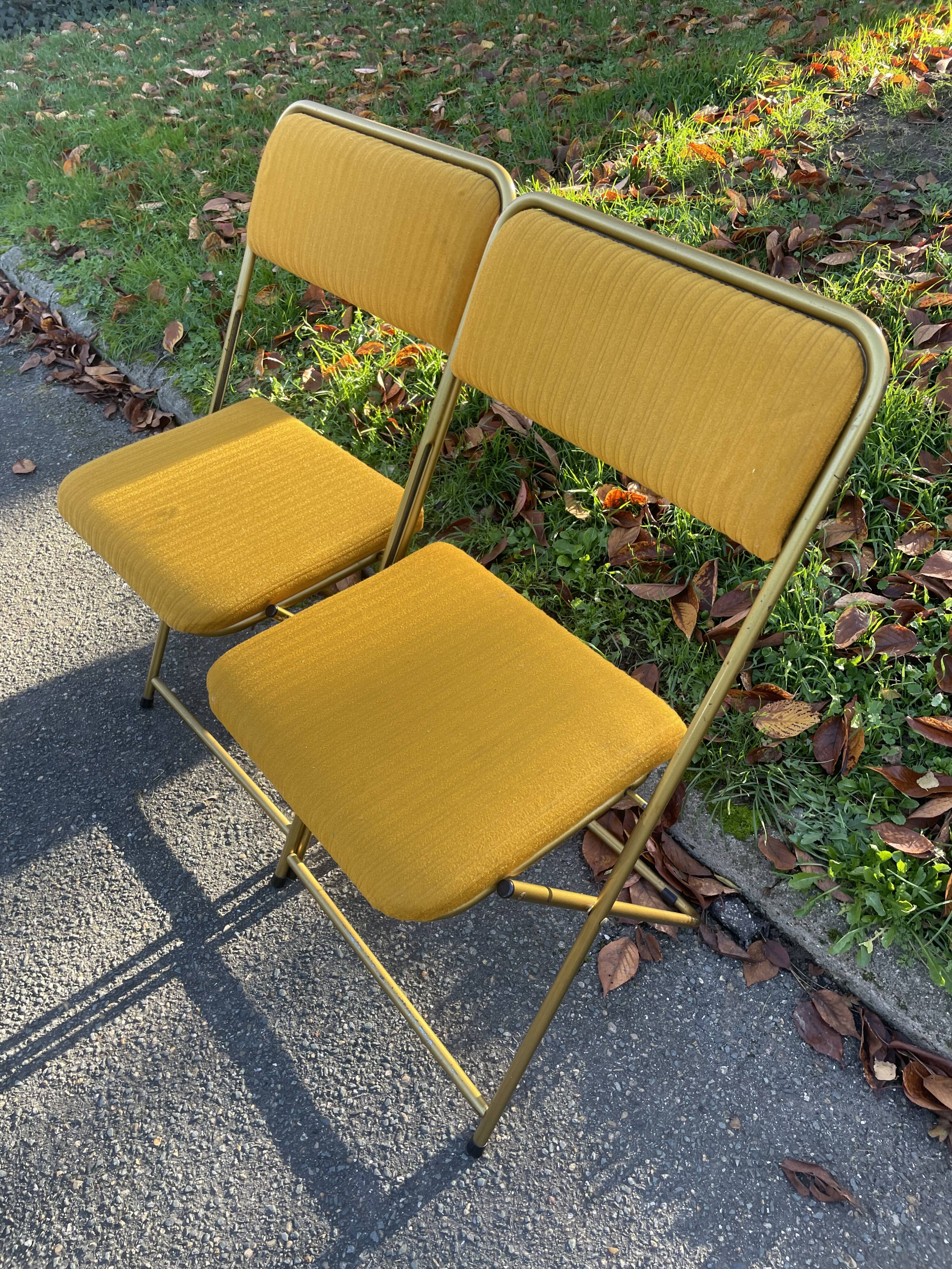 2 Lafuma folding chairs