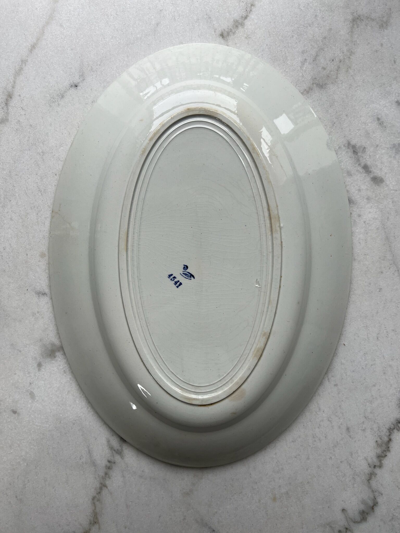 Staint Amand oval presentation dish