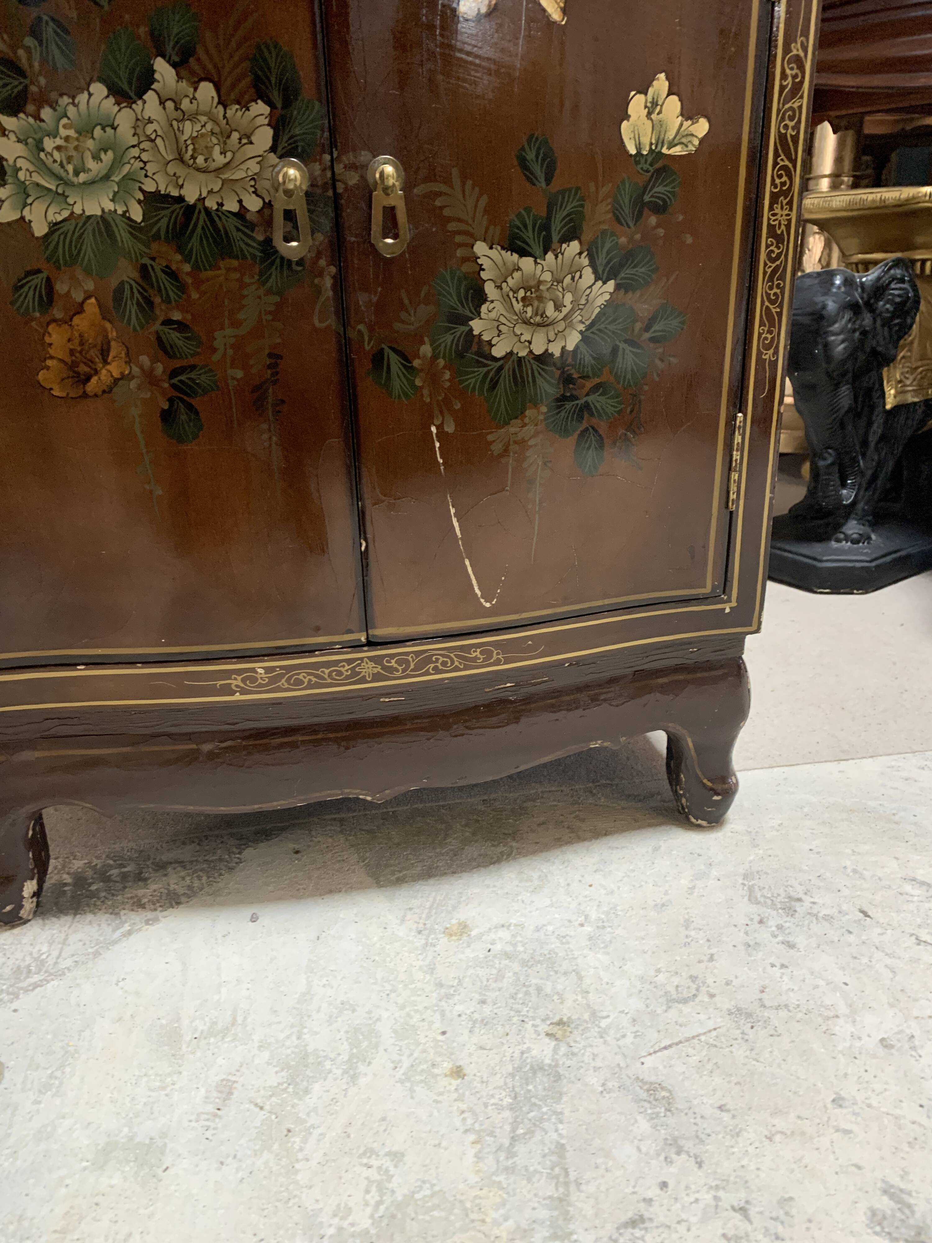 Chinese lacquered chest of drawers