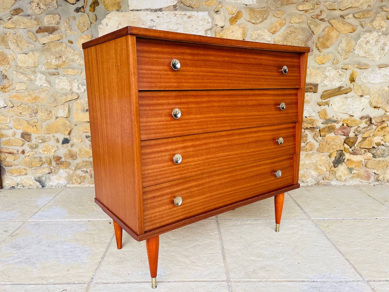 Vintage teak chest of drawers with 4 drawers, circa 1960s/1970s.