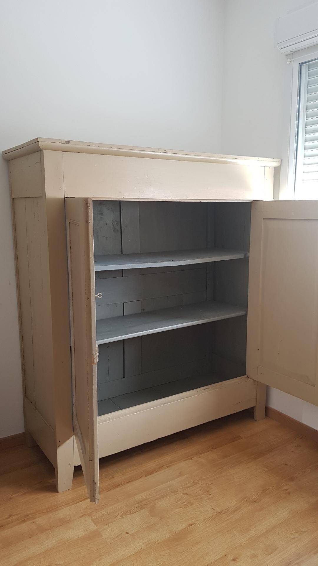 Low linen cabinet