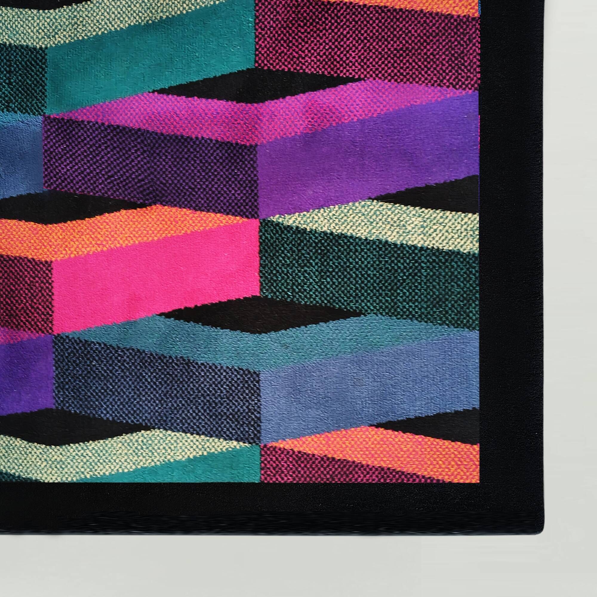 Stunning 1980s Italian post-modern wool rug by Missoni for T&J Vestor
