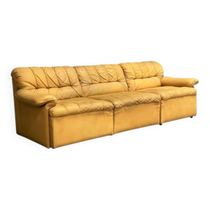 Canapé en cuir jaune
