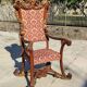 Un trône ou fauteuil d'apparat imposant , en bois sculpté XIX siecle