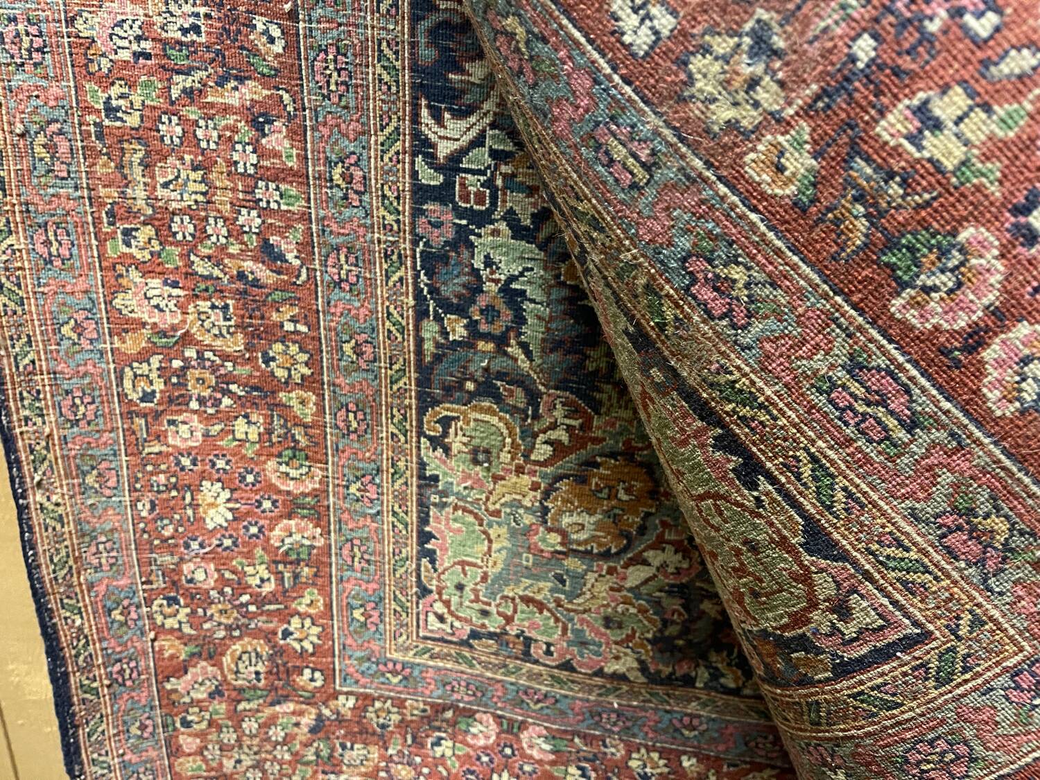 Handmade wool Iranian carpet - 2.45m x 1.40m