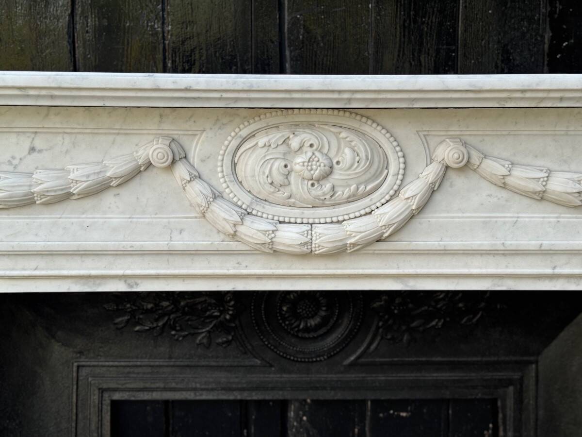 Louis XVI style fireplace in Carrara marble, circa 1880