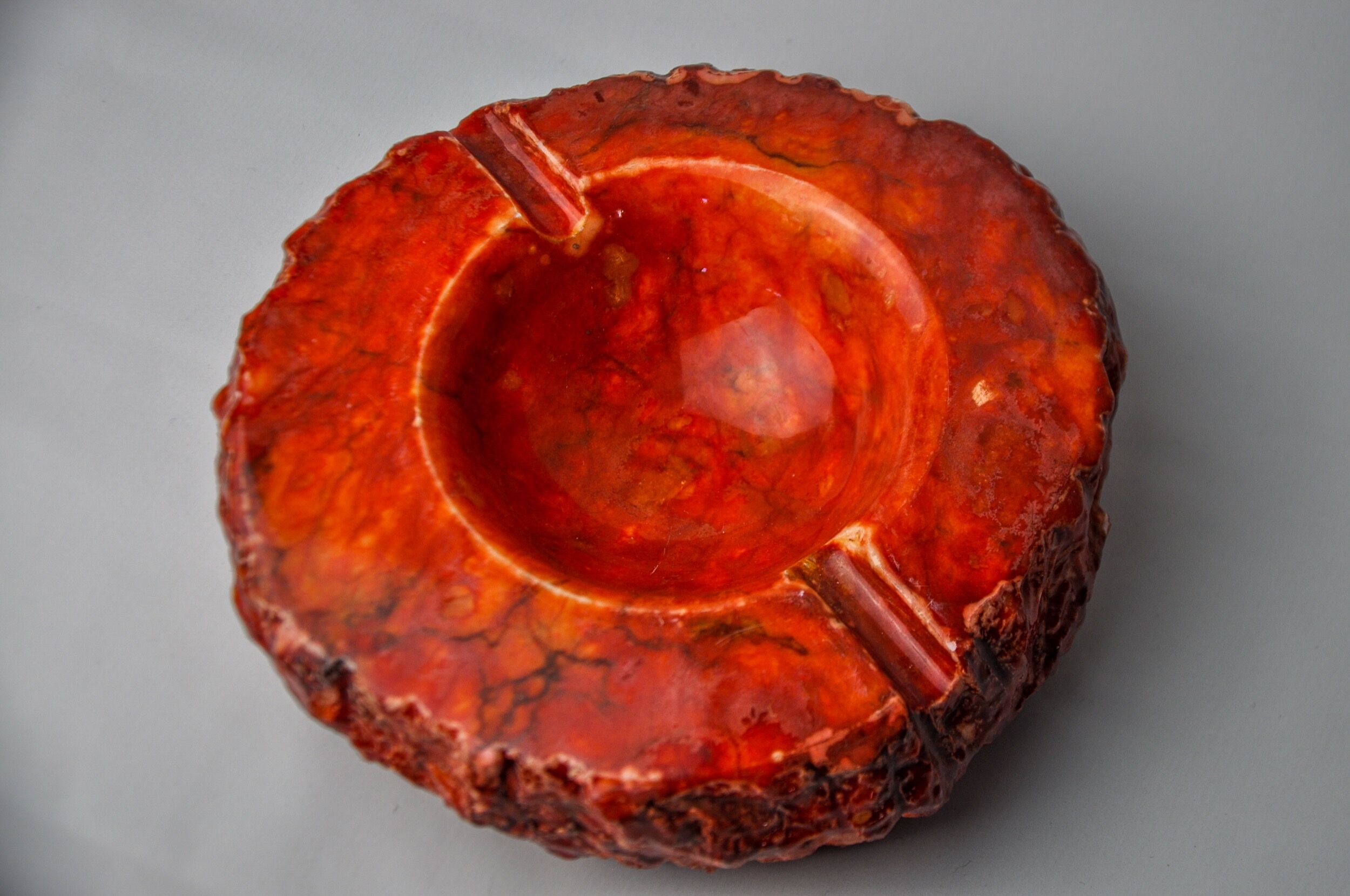 Red alabaster ashtray by Romano Bianchi, Italy, 1970