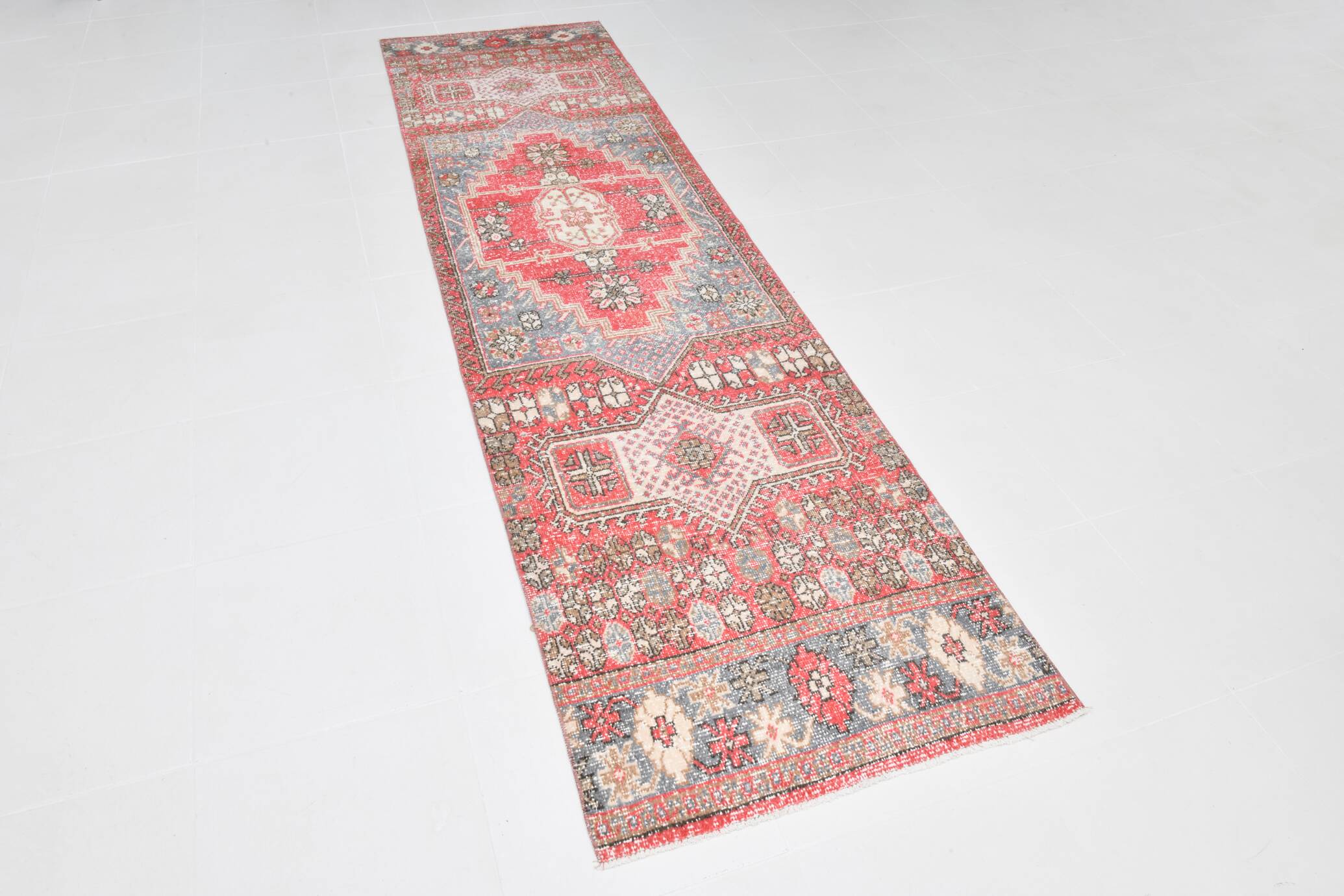 3x10 Red & Beige Persian Runner Rug, 81x302Cm