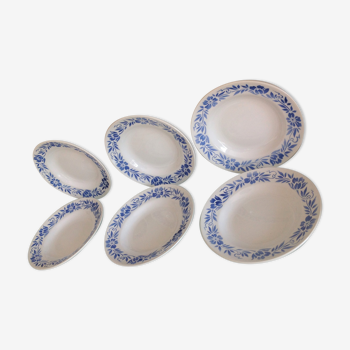 Suite de six assiettes creuses blanches à fleurs bleues par Moulin des Loups /vintage années 50-60