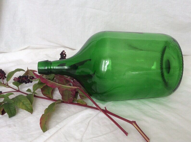Dame Jeanne en verre vert émeraude