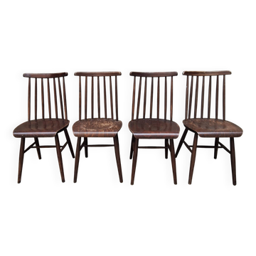 Set of 4 wooden slatted chairs in Scandinavian style