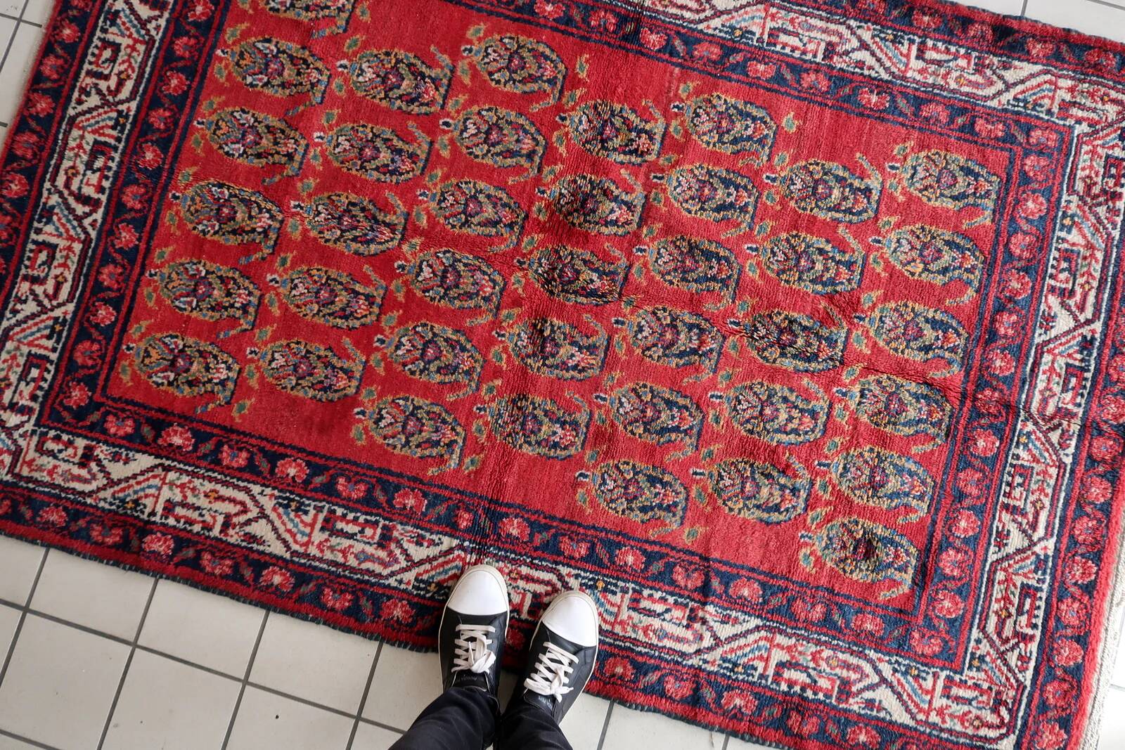 Handmade vintage Persian Hamadan rug 137cm x 210cm, 1960s
