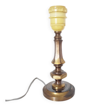 Pied de lampe en laiton doré