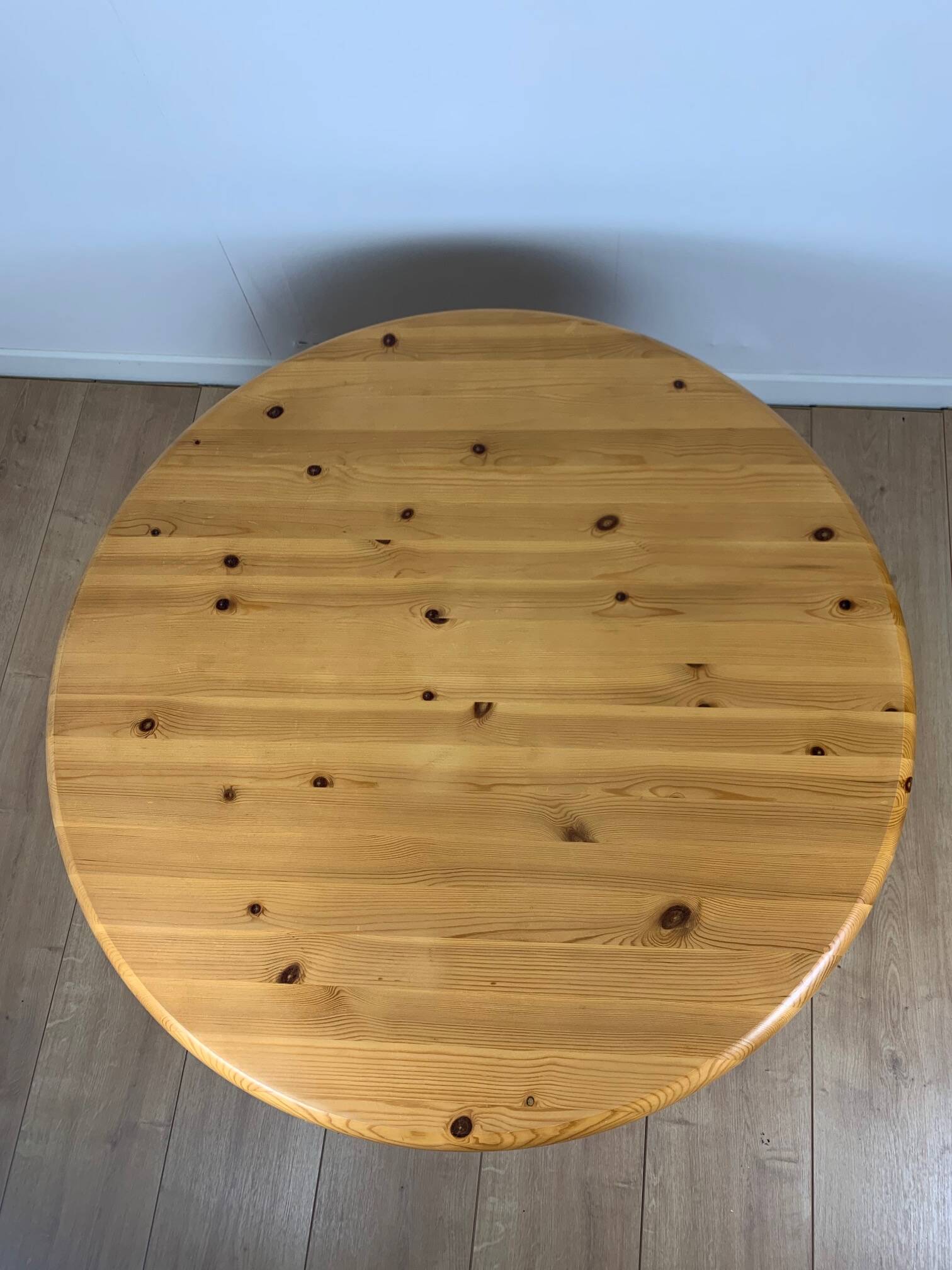 Modernist pine coffee table 1980/90