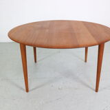 Peter Hvidt& Orla Mølgaard Nielsen Teak Round Coffee Table for France& Son, 1950