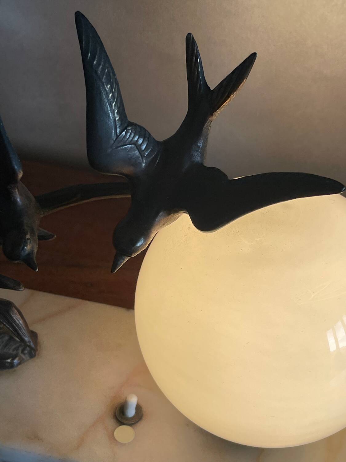 Art Deco swallow lamp