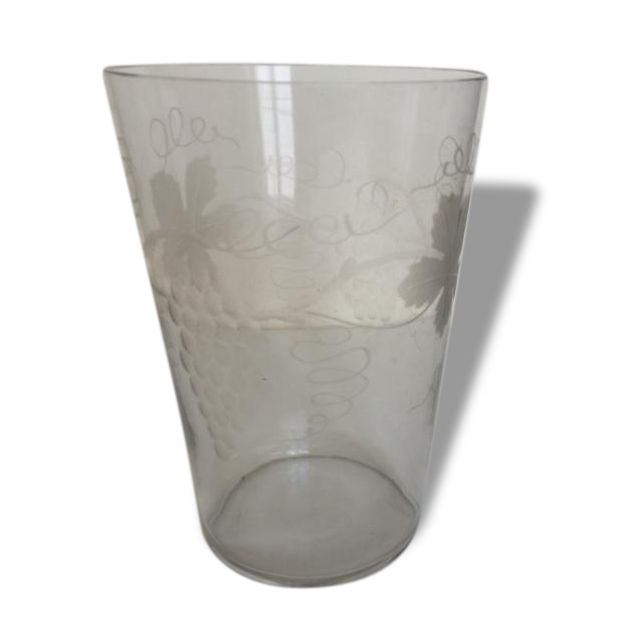 Glass grapes in serious Crystal 19th