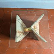 Table d'appoint ligne Roset en marbre rose des années 80