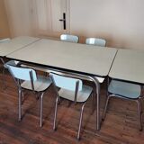 Table et 6 chaises en formica