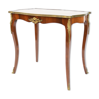 Table de salon marqueté