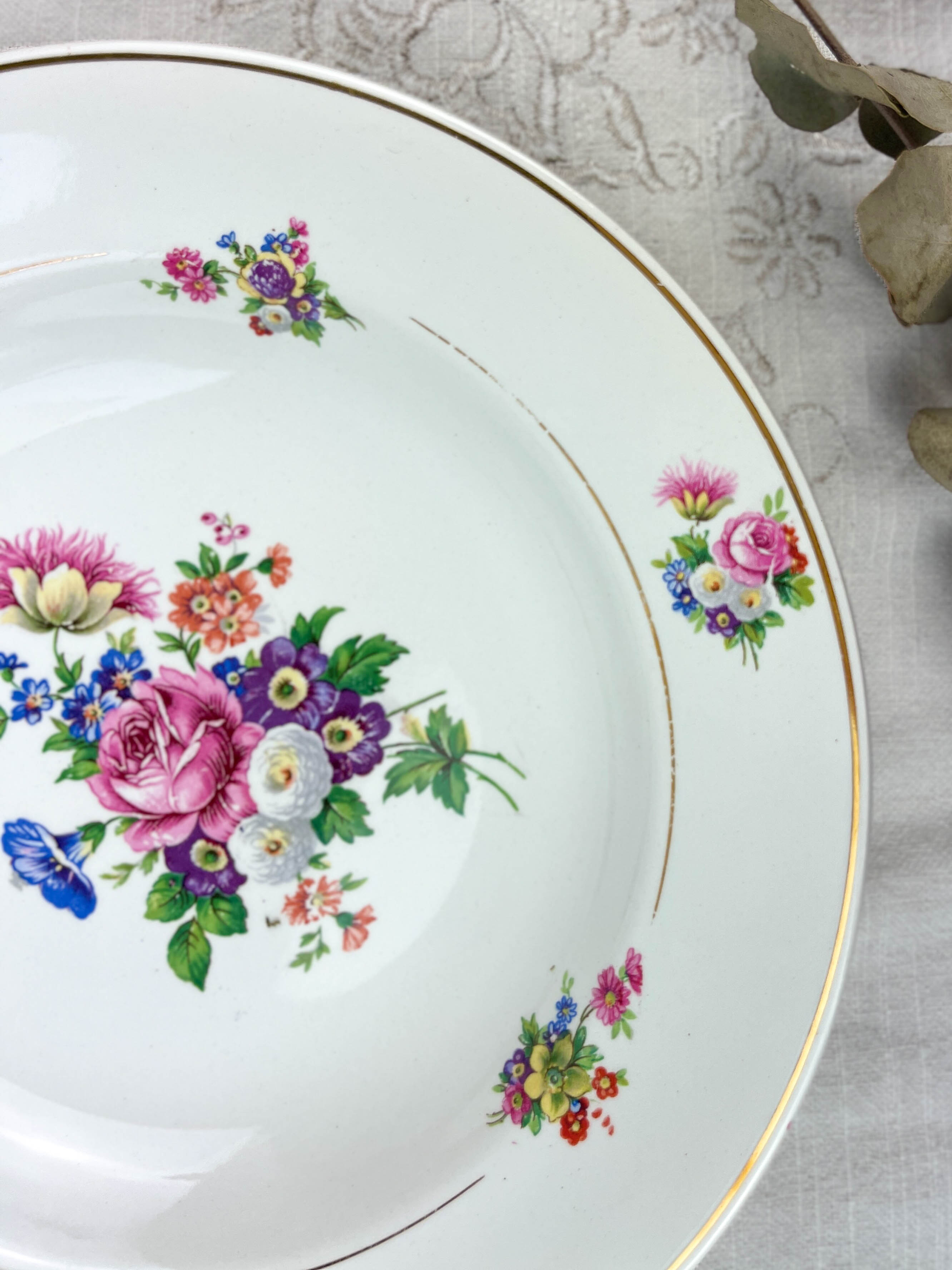 6 hollow plates iron earth salins model "anny" floral pattern