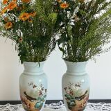 Paire de vases 19e en verre opaline signés