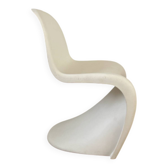 Verner Panton chairs, Vitra edition, white.