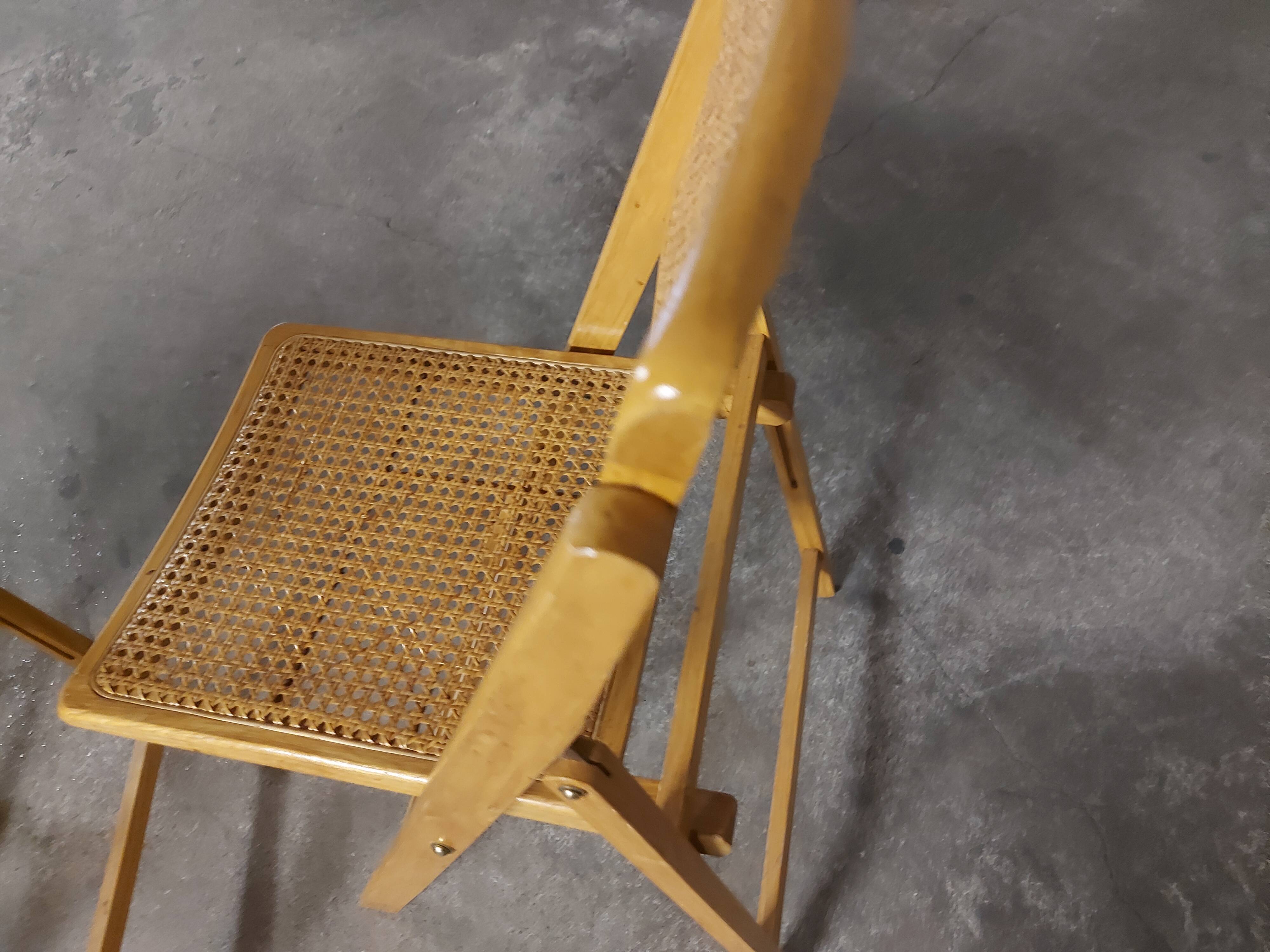 Set de 3 chaises  cannées  pliantes vintages 70