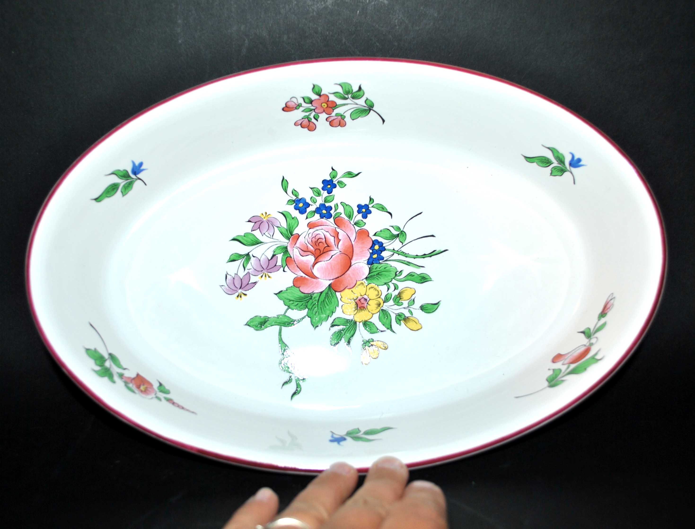 Flat hollow oval flower lamp lamp of KG Luneville