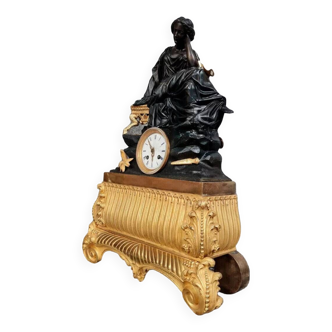 Empire / Restoration period clock in gilded and patinated bronze 19th century