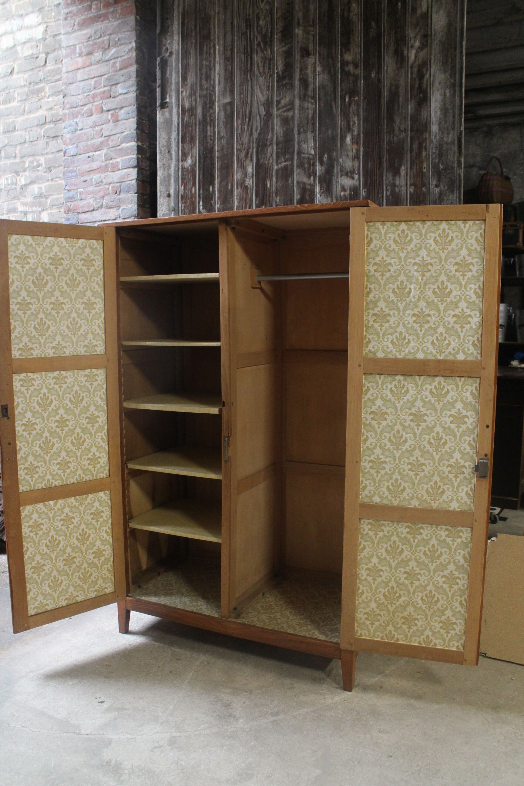 Parisian wardrobe reconstruction period