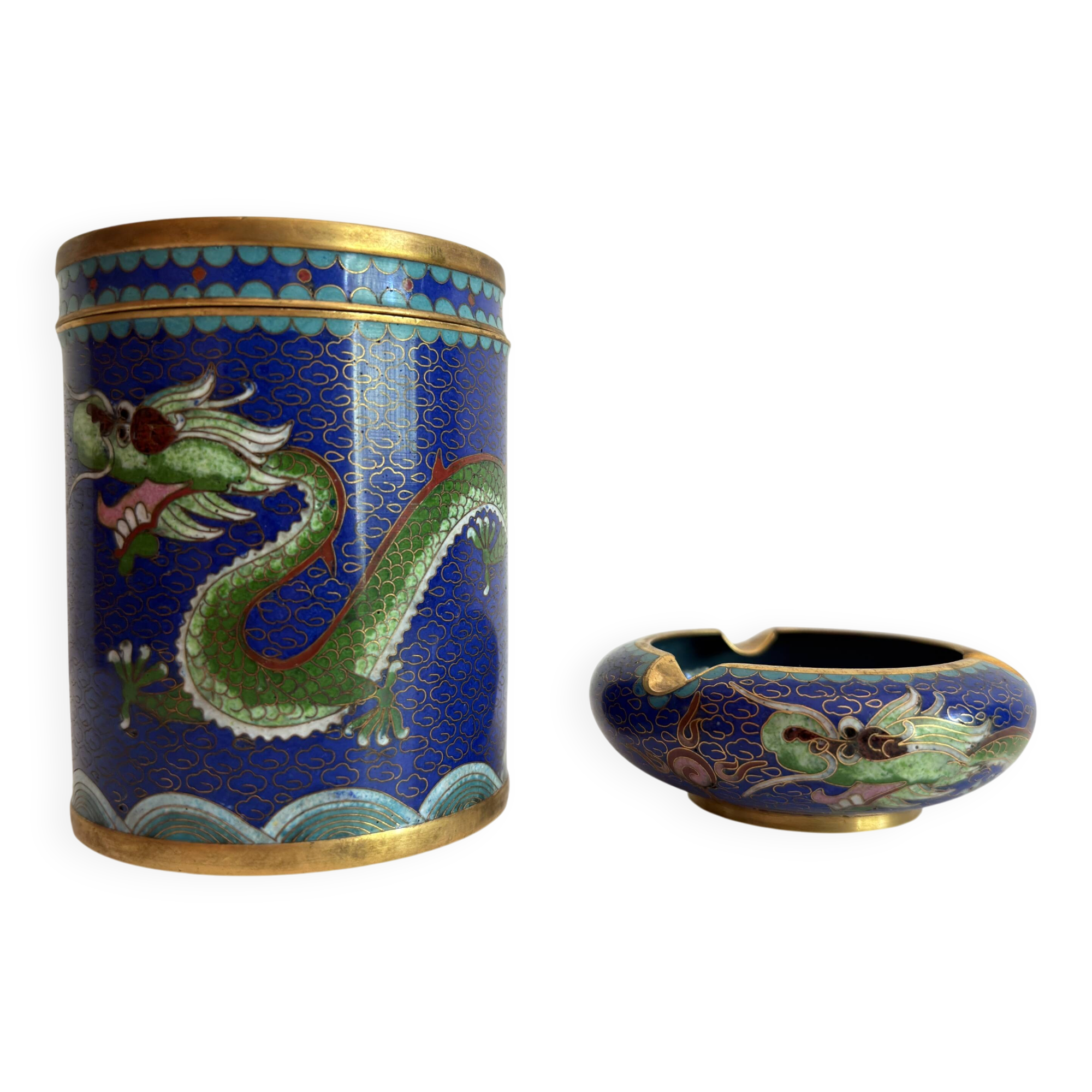 Chinese pot in cloisonné enamel + matching ashtray