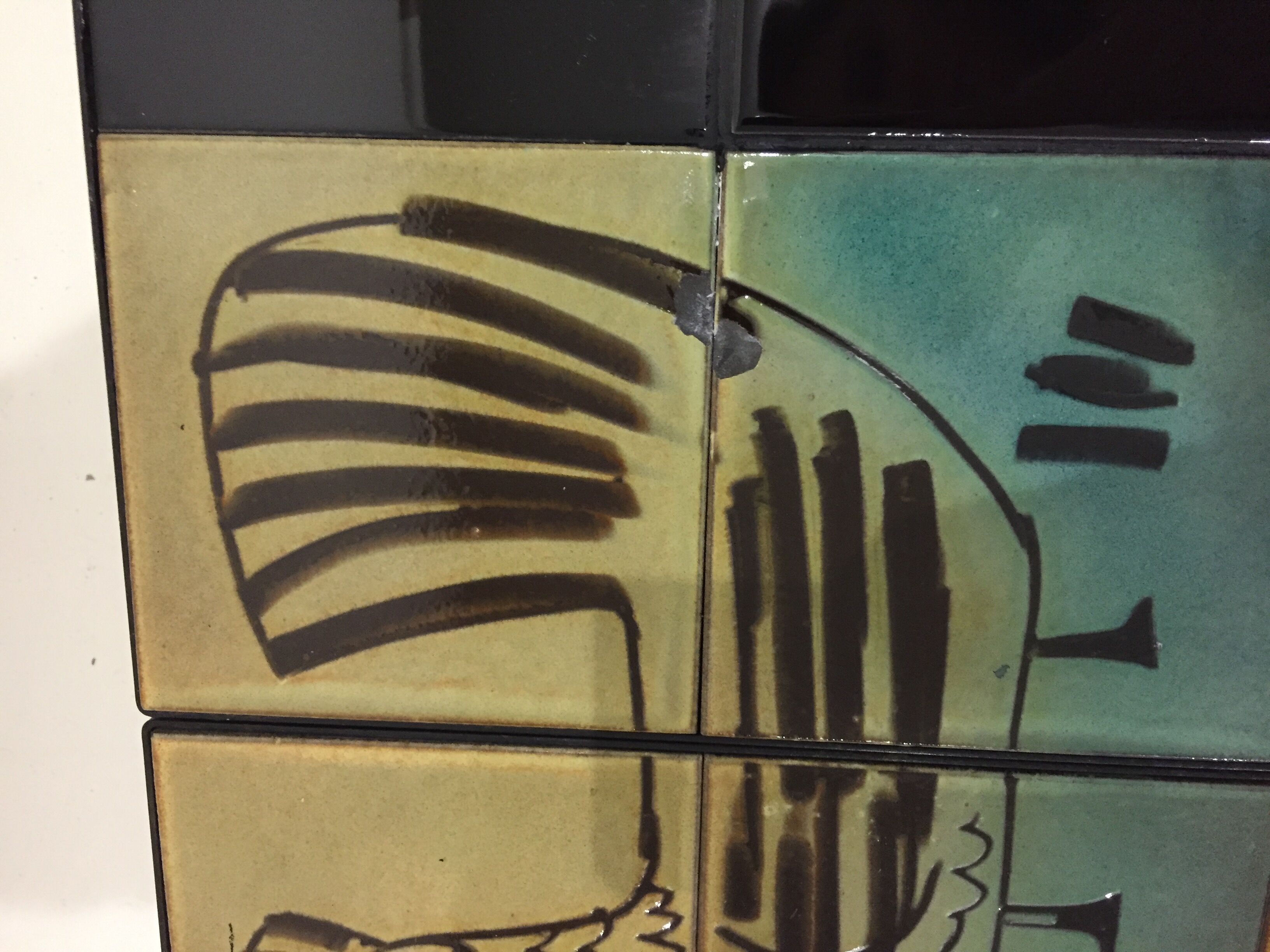 Ceramic coffee table