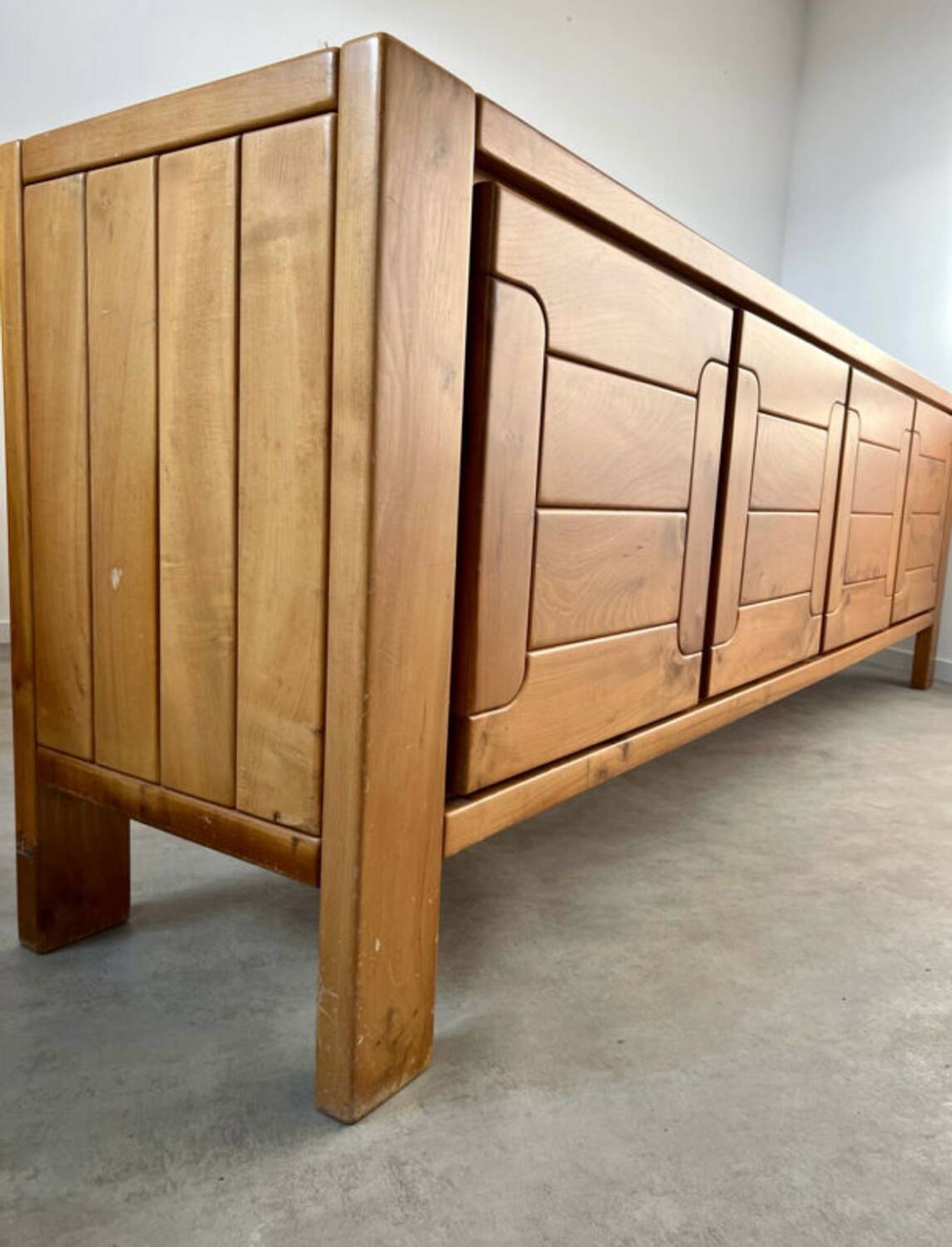 Large sideboard Regain in solid elm wood XXL 4 doors 70s