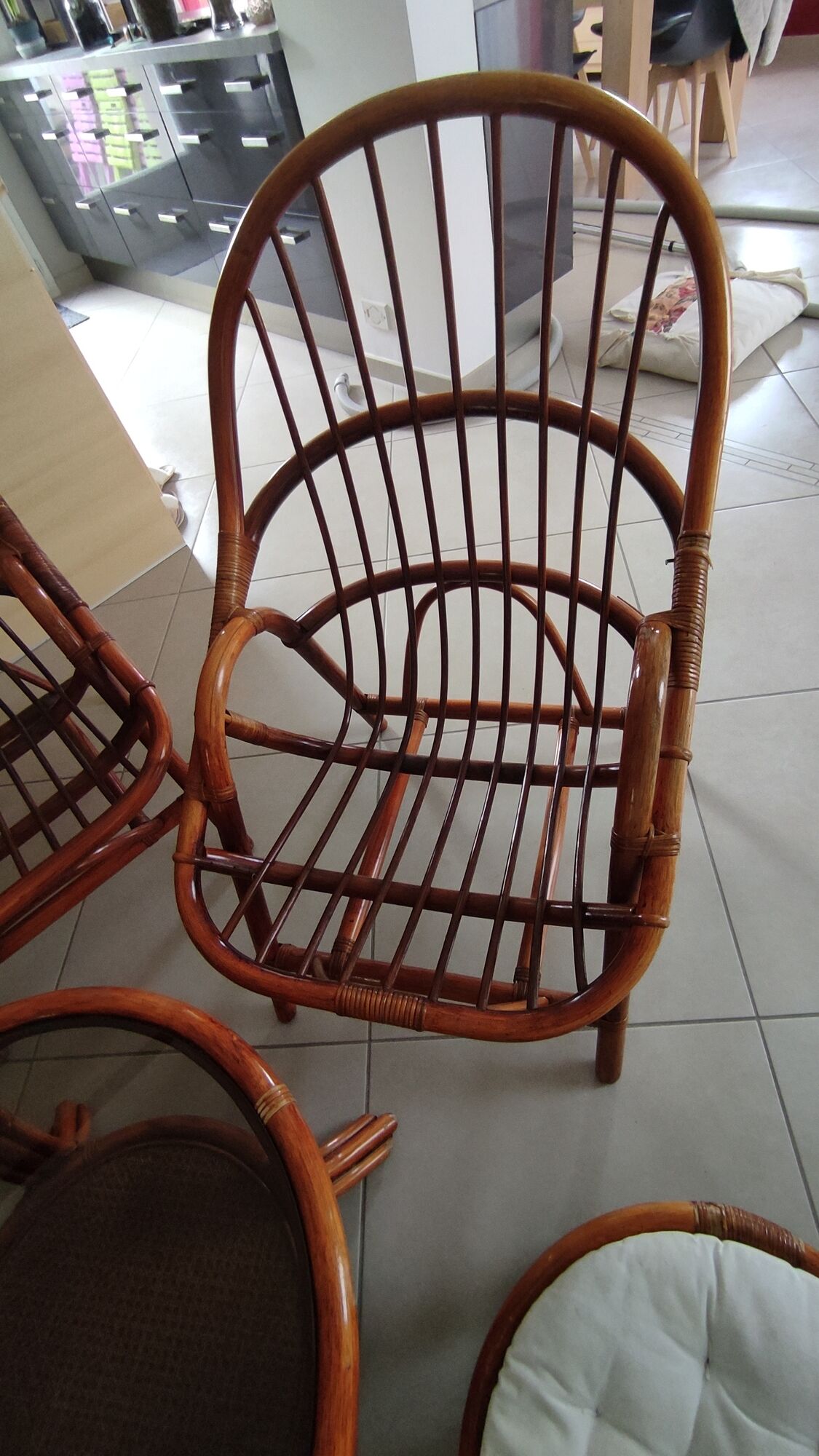 Sofa armchairs and coffee table in vintage rattan of six pieces