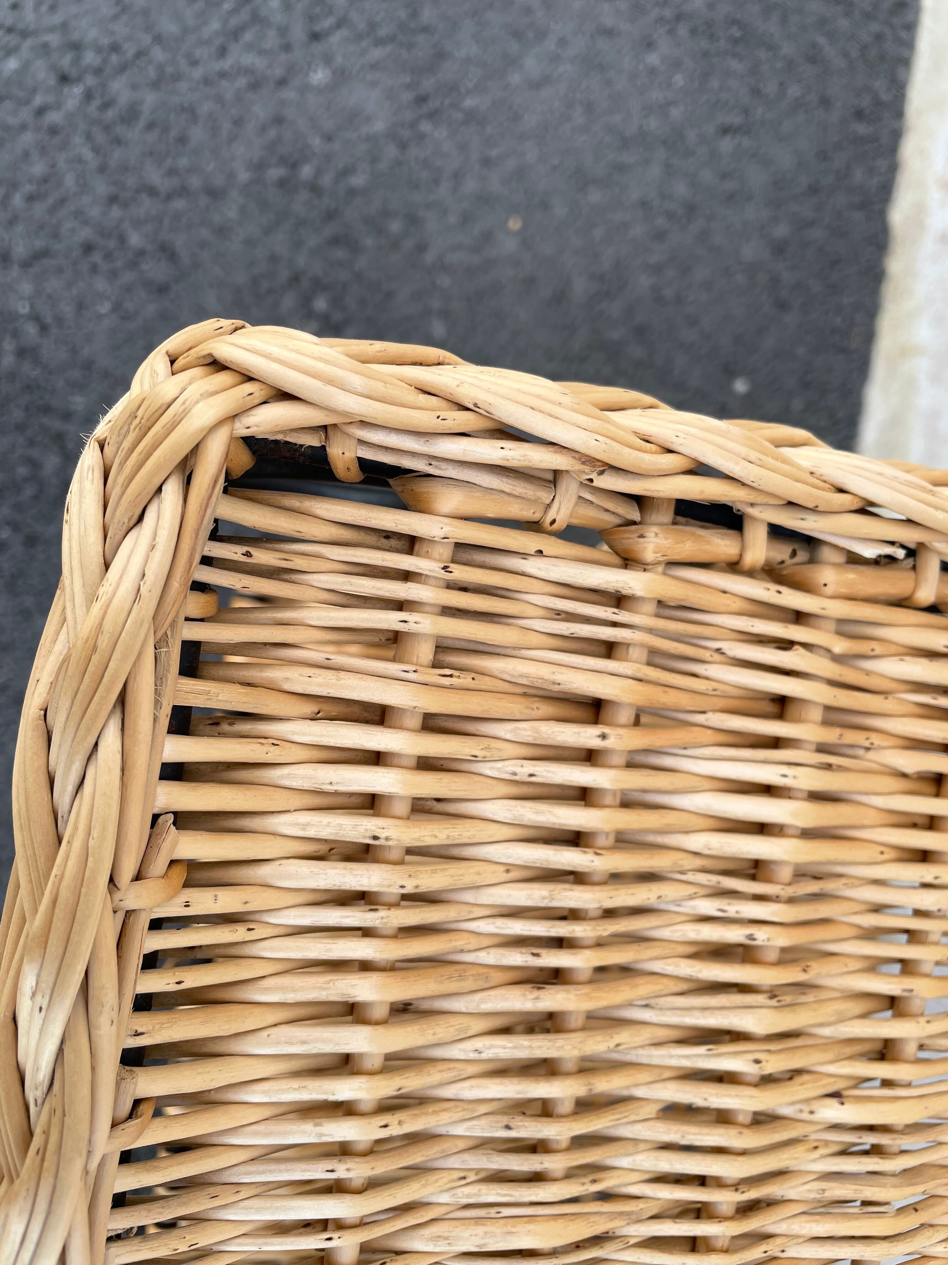 Wicker lyre side table