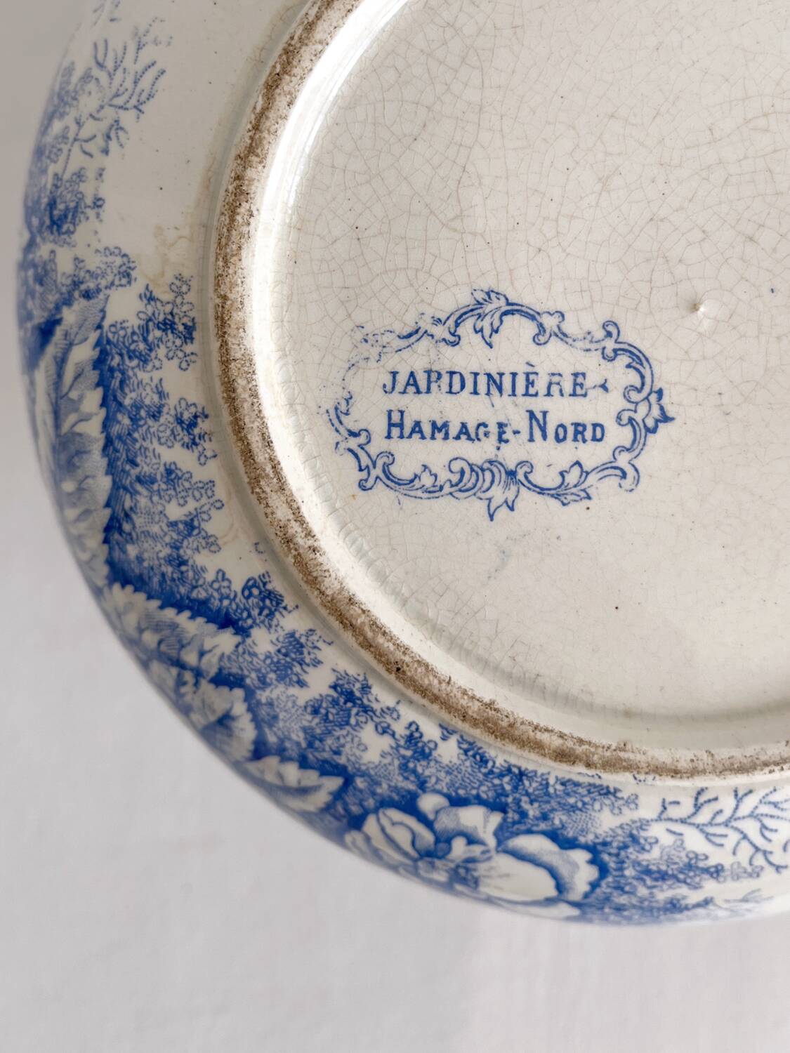 Old iron clay jug "Jardinière" Hamage Nord