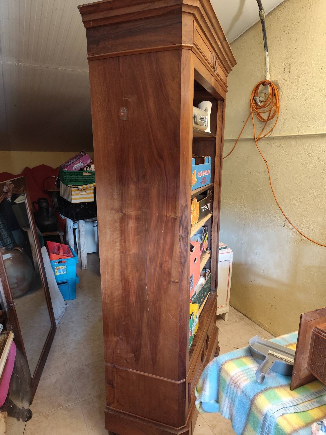 "Standing Man" Cabinet
