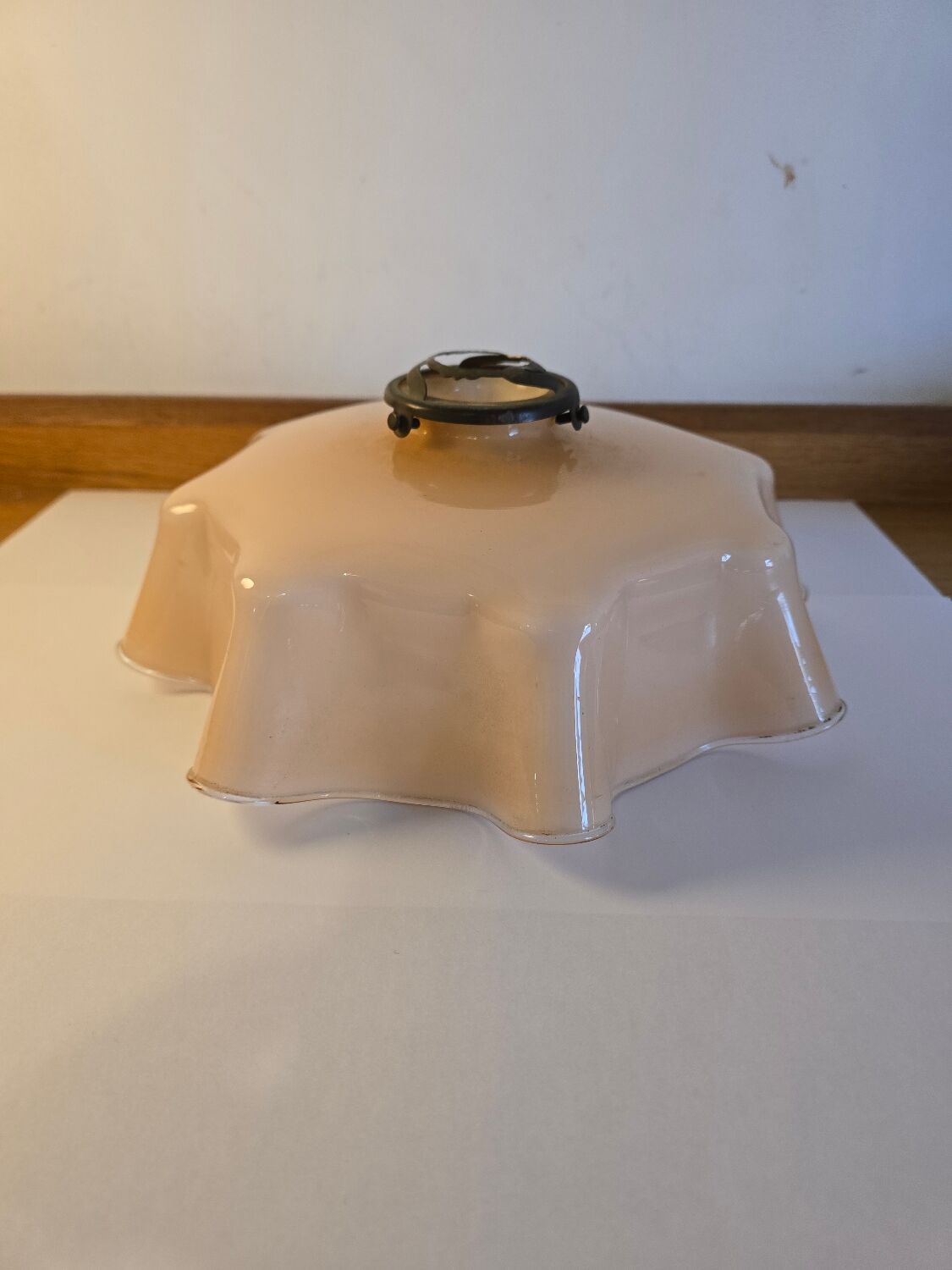 Opaline pink suspension 1960