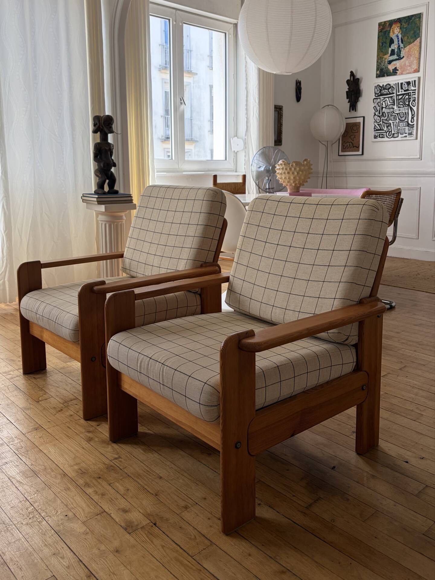 Paire de fauteuils en pin vintage 