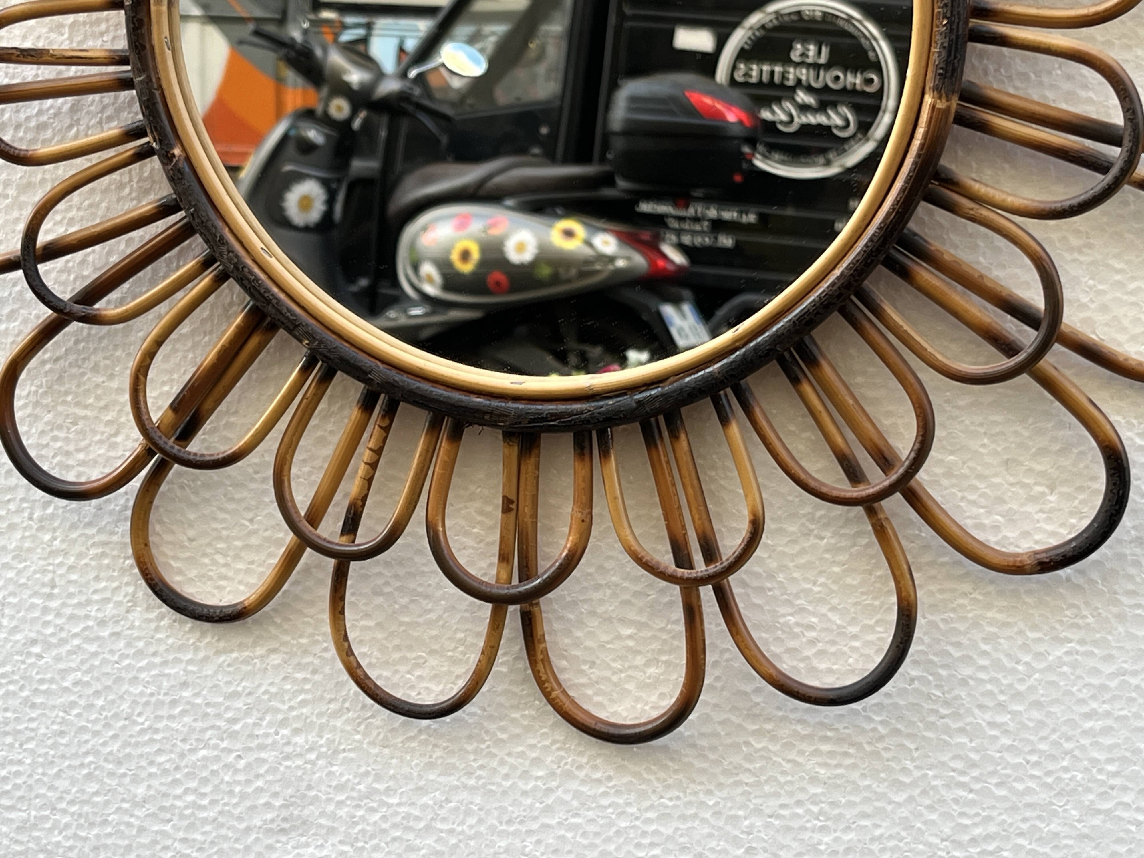 Round mirror flower sun in smoked rattan wicker vintage 1960 1970 47 cm folk