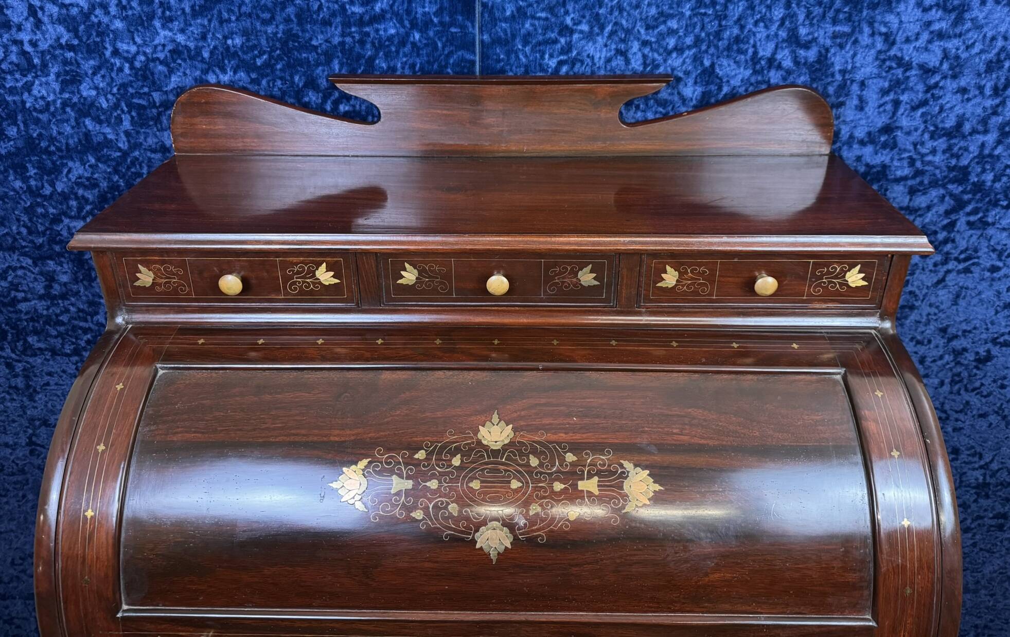 Cylinder desk in mahogany and inlaid marquetry circa 1900